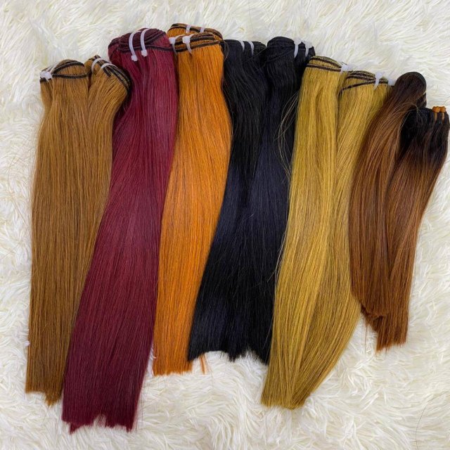 6 Bundles Of Hair